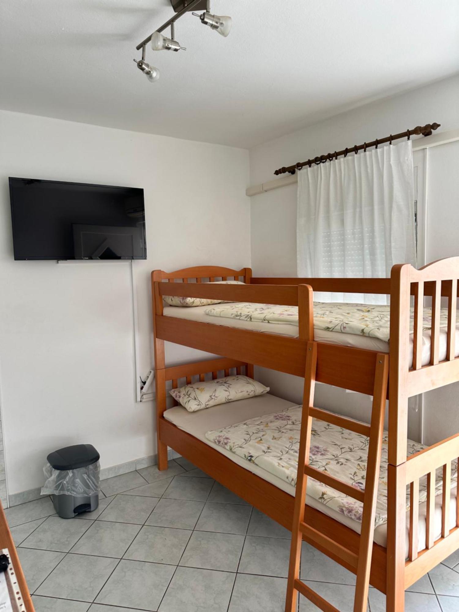 Apartma Kristina *