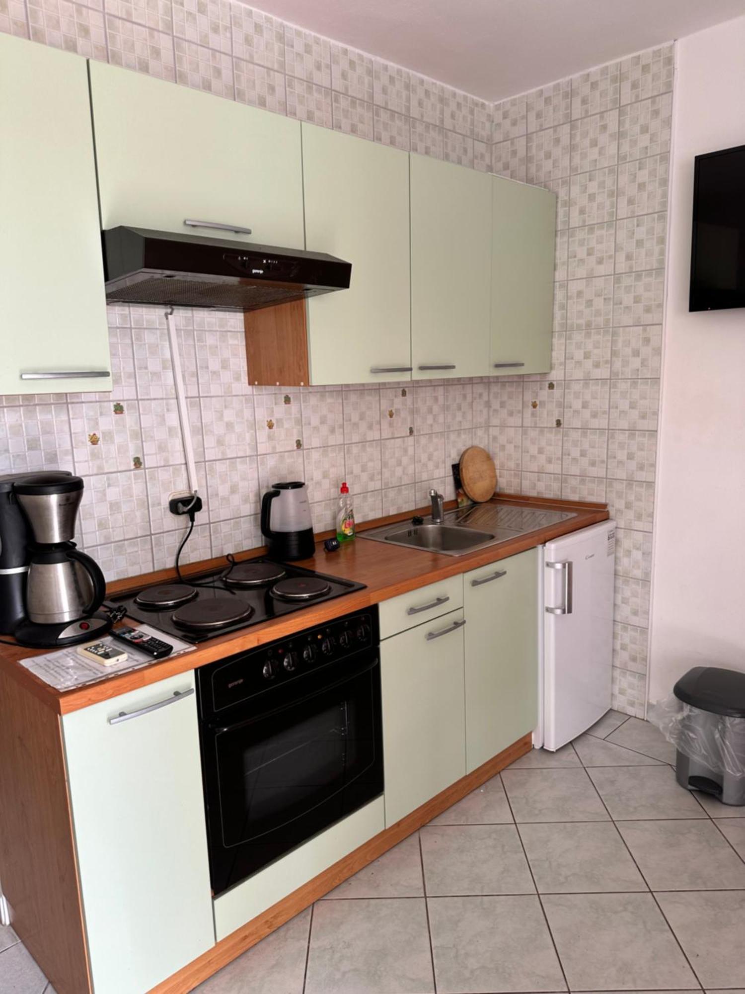 Kristina Apartma *
